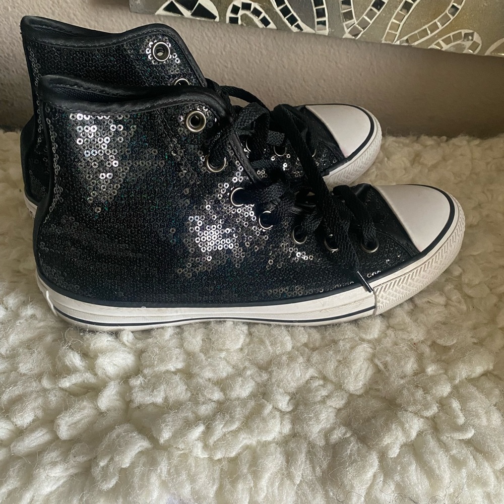 Sequin converse